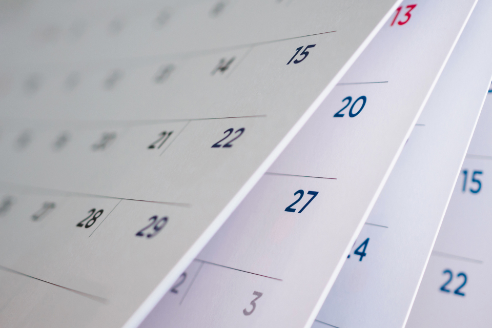 年間休日120日以上・大型連休も充実